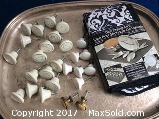 Porcelain Knobs & Dish Drying Mat