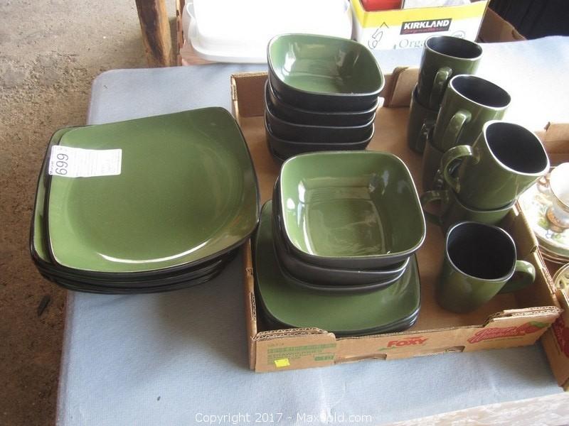 hearthstone stoneware