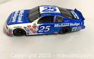MaxSold Auction: Michael Holigan Diecast Replica - Maple Shade (New Jersey, USA) SELLER MANAGED Downsizing Online Auction - Martin Avenue