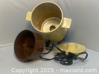 MaxSold Auction: Poly-Perk 10-20 cup Coffee Percolator Urn by Regalware - Maple Shade (New Jersey, USA) SELLER MANAGED Downsizing Online Auction - Martin Avenue