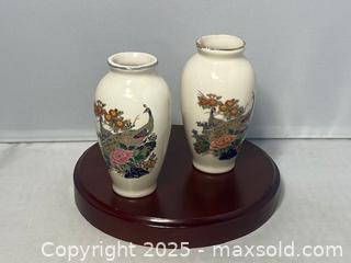 MaxSold Auction: Two Japanese Floral Peacock Vases with Gold Detailing - Maple Shade (New Jersey, USA) SELLER MANAGED Downsizing Online Auction - Martin Avenue