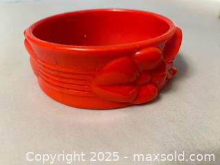 MaxSold Auction:  Vintage Plastic Retro Jewelry - Maple Shade (New Jersey, USA) SELLER MANAGED Downsizing Online Auction - Martin Avenue