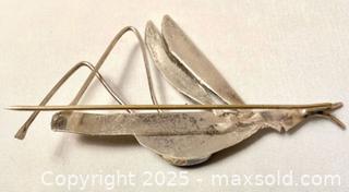 MaxSold Auction: Vintage Spiderweb Turquoise Silver Grasshopper Stickpin - Maple Shade (New Jersey, USA) SELLER MANAGED Downsizing Online Auction - Martin Avenue