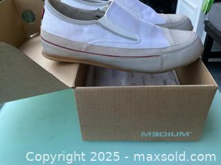 MaxSold Auction: New men sport shoes - West Vancouver (British Columbia, Canada) SELLER MANAGED Downsizing Online Auction - Duchess Avenue