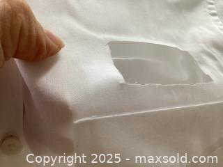 MaxSold Auction: White shirts 25 pieces - West Vancouver (British Columbia, Canada) SELLER MANAGED Downsizing Online Auction - Duchess Avenue