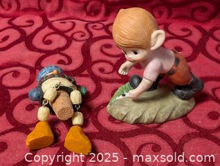 MaxSold Auction: figurine of a bow and bottel stopper lot - Inverary (Ontario, Canada) SELLER MANAGED Moving Online Auction - Battersea Road