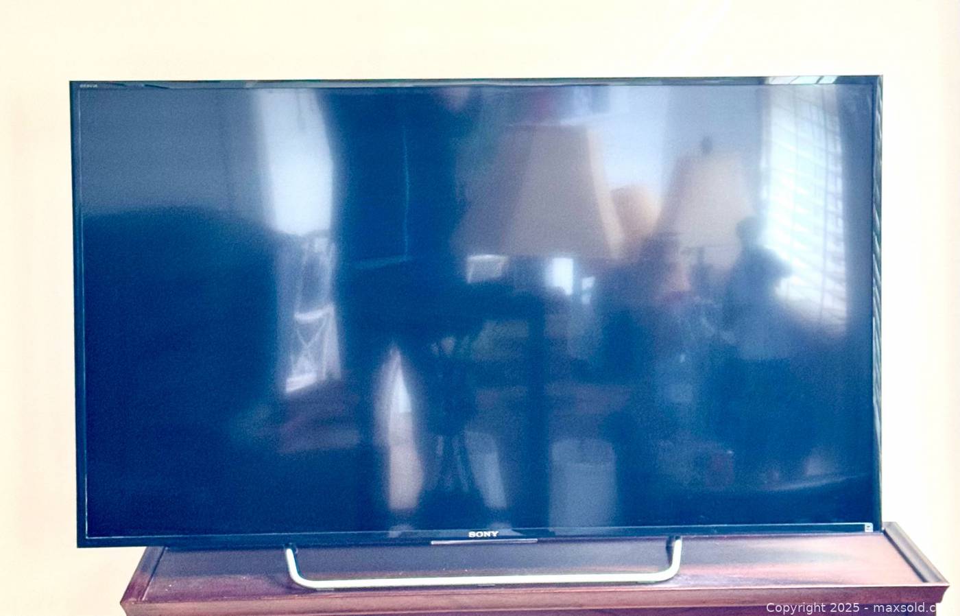 Sony Bravia 48-inch LED TV KDL-48W700C | Maxsold