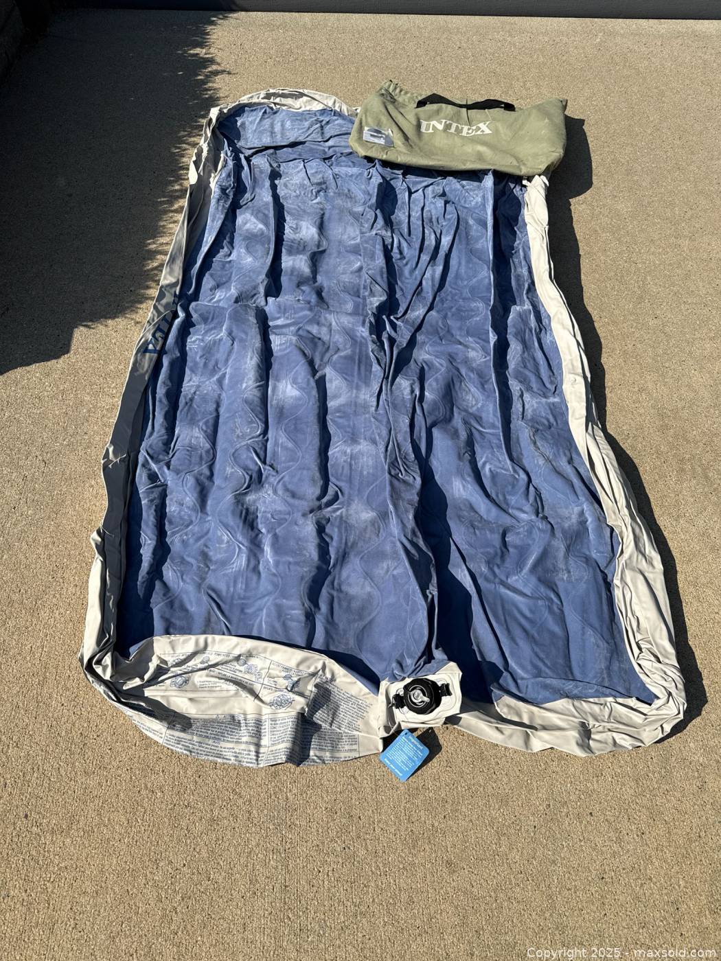 How to Fold a Intex Air Mattress: Easy Steps for Quick Storage