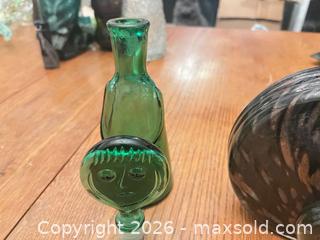 MaxSold Auction: Maestri Vetra Green Art Glass Decanters with Stoppers - Kingston (Ontario, Canada) SELLER MANAGED Downsizing Online Auction - Glenview Avenue