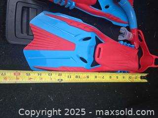 MaxSold Auction: ×3 youth snorkel gear - Gananoque (Ontario, Canada) SELLER MANAGED Downsizing Online Auction -  Highway 2 West(STORAGE)                      