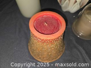MaxSold Auction: 4 candles - Gananoque (Ontario, Canada) SELLER MANAGED Downsizing Online Auction -  Highway 2 West(STORAGE)                      