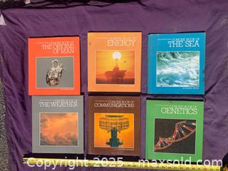 MaxSold Auction: Books - Gananoque (Ontario, Canada) SELLER MANAGED Downsizing Online Auction -  Highway 2 West(STORAGE)                      