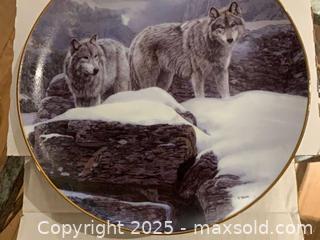 MaxSold Auction: Decorative Collector Plate - Wolves in Snowy Mountain Scene - Gananoque (Ontario, Canada) SELLER MANAGED Downsizing Online Auction -  Highway 2 West(STORAGE)                      