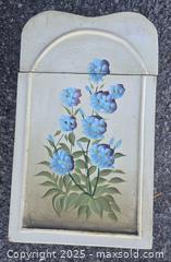 MaxSold Auction: Decorative storage box - Gananoque (Ontario, Canada) SELLER MANAGED Downsizing Online Auction -  Highway 2 West(STORAGE)                      