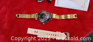 MaxSold Auction: FEEL NEVER Round Smartwatch, 40–44 mm - Gananoque (Ontario, Canada) SELLER MANAGED Downsizing Online Auction -  Highway 2 West(STORAGE)                      