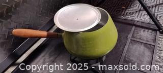 MaxSold Auction: Green Enamel-Coated Steel Small Fondue Pot with Stand - Gananoque (Ontario, Canada) SELLER MANAGED Downsizing Online Auction -  Highway 2 West(STORAGE)                      
