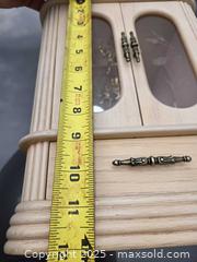 MaxSold Auction: Jewelry Box - Gananoque (Ontario, Canada) SELLER MANAGED Downsizing Online Auction -  Highway 2 West(STORAGE)                      