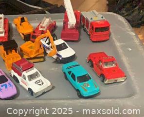 MaxSold Auction: Lot of ~18 Small Plastic Toy Vehicles, 1:64 Scale, Mixed Types - Gananoque (Ontario, Canada) SELLER MANAGED Downsizing Online Auction -  Highway 2 West(STORAGE)                      