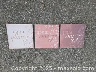 MaxSold Auction: Set of 3 MDF Square Bases with Center Slot, 6x6 in, Natural - Gananoque (Ontario, Canada) SELLER MANAGED Downsizing Online Auction -  Highway 2 West(STORAGE)                      