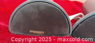 MaxSold Auction: Umbra Pongo Portable Table Tennis Set - Gananoque (Ontario, Canada) SELLER MANAGED Downsizing Online Auction -  Highway 2 West(STORAGE)                      