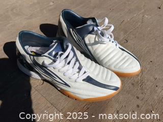 MaxSold Auction: Umbro shoes - Gananoque (Ontario, Canada) SELLER MANAGED Downsizing Online Auction -  Highway 2 West(STORAGE)                      
