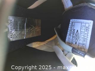 MaxSold Auction: Umbro shoes - Gananoque (Ontario, Canada) SELLER MANAGED Downsizing Online Auction -  Highway 2 West(STORAGE)                      