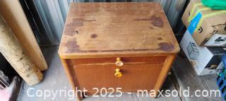 MaxSold Auction: Vintage Mid-Century Style Wood Nightstand, 1 Drawer + Cabinet - Gananoque (Ontario, Canada) SELLER MANAGED Downsizing Online Auction -  Highway 2 West(STORAGE)                      