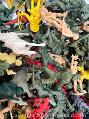 MaxSold Auction: Bucket of toy soldiers and figurines - London (Ontario, Canada) SELLER MANAGED Downsizing Online Auction -  Charlotte Street