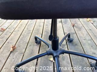MaxSold Auction: IKEA office chair with washable covers  - London (Ontario, Canada) SELLER MANAGED Downsizing Online Auction -  Charlotte Street