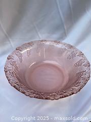 MaxSold Auction: Vintage Pink Depression Glass Bowl with Grapevine Motif - London (Ontario, Canada) SELLER MANAGED Downsizing Online Auction -  Charlotte Street