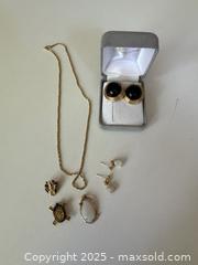 MaxSold Auction: 10K and 14K Gold Jewelry  - Toronto (Ontario, Canada) SELLER MANAGED Downsizing Online Auction -  Wicksteed Avenue (STORAGE)                