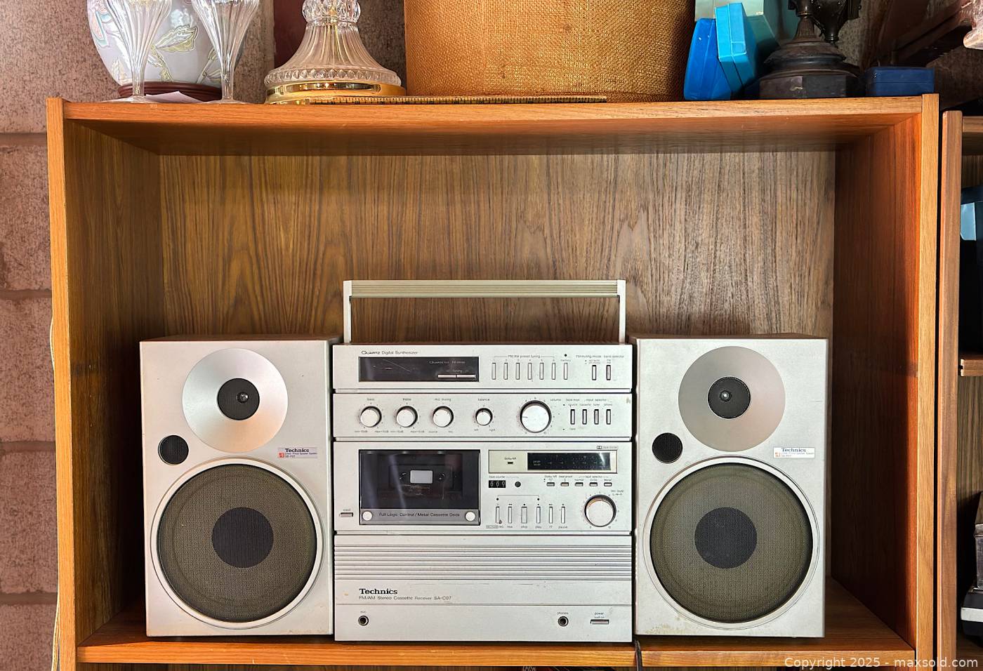 Vintage 1980s Technics SA-C07 AM/FM Cassette Stereo System with SB
