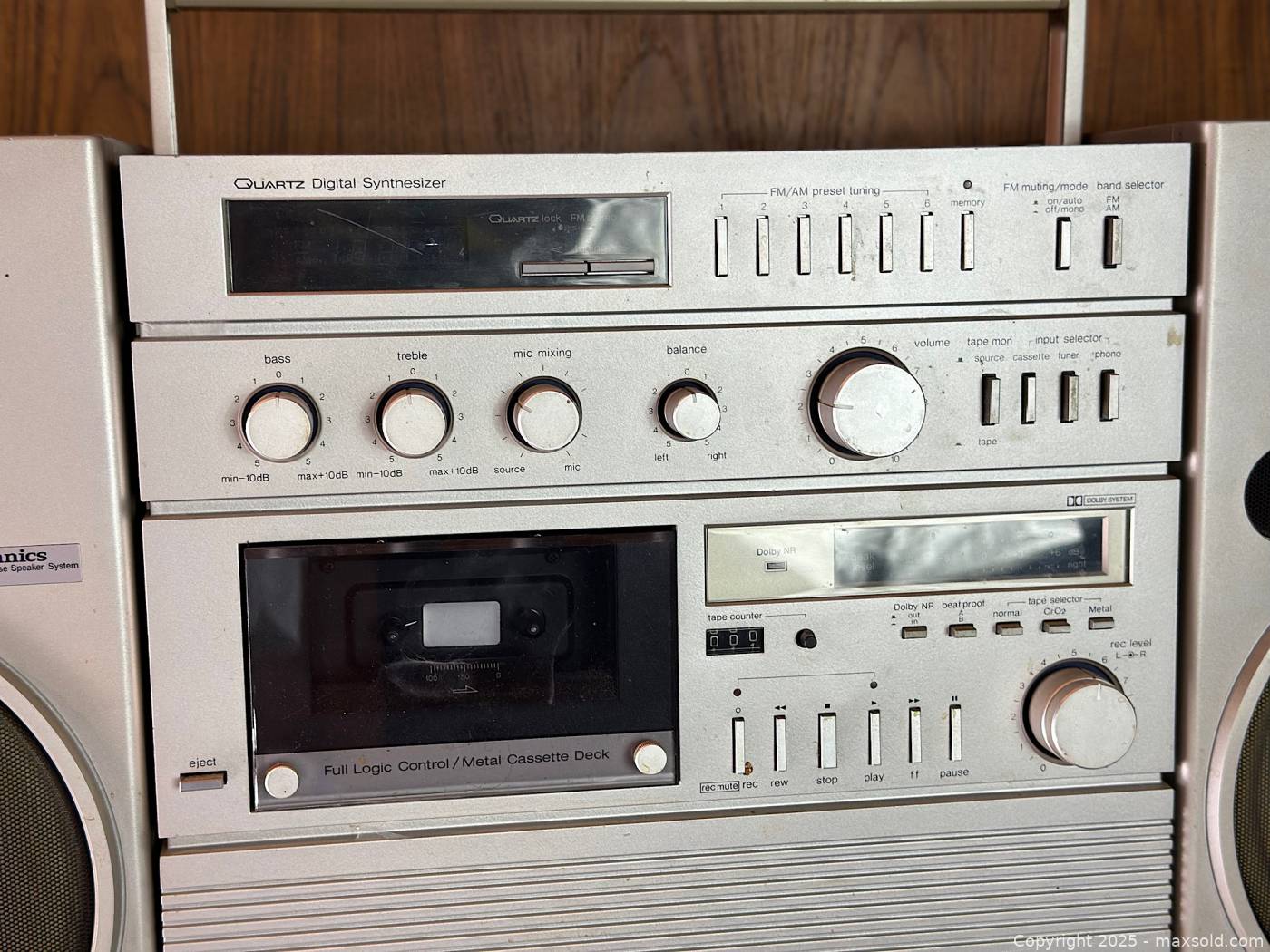 Vintage 1980s Technics SA-C07 AM/FM Cassette Stereo System with SB