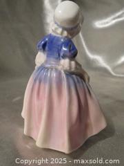 MaxSold Auction: **Antique Royal Doulton &#34;Dinnky Do&#34;** - Colorado Springs (Colorado, USA) SELLER MANAGED Estate Sale Online Auction - Mcnichols Court (CONDO)                  