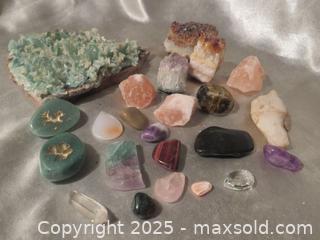 MaxSold Auction: **Crystal &#38; Stones** - Colorado Springs (Colorado, USA) SELLER MANAGED Estate Sale Online Auction - Mcnichols Court (CONDO)                  