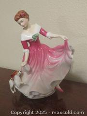 MaxSold Auction: **Exquisite Vintage Signed Royal Doulton** - Colorado Springs (Colorado, USA) SELLER MANAGED Estate Sale Online Auction - Mcnichols Court (CONDO)                  