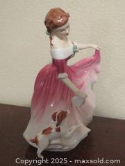 MaxSold Auction: **Exquisite Vintage Signed Royal Doulton** - Colorado Springs (Colorado, USA) SELLER MANAGED Estate Sale Online Auction - Mcnichols Court (CONDO)                  