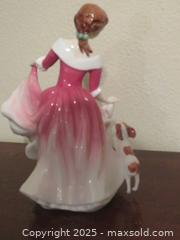 MaxSold Auction: **Exquisite Vintage Signed Royal Doulton** - Colorado Springs (Colorado, USA) SELLER MANAGED Estate Sale Online Auction - Mcnichols Court (CONDO)                  