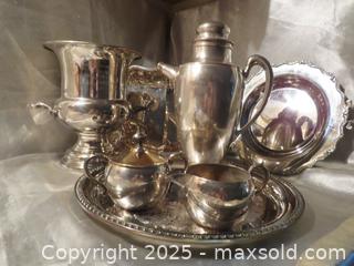 MaxSold Auction: **KENT Silversmiths Large Vintage Silver Plate Champagne Ice Bucket Championship Golf Trophy**  - Colorado Springs (Colorado, USA) SELLER MANAGED Estate Sale Online Auction - Mcnichols Court (CONDO)                  