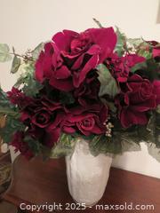 MaxSold Auction: **Lenox HOLIDAY HOSTESS Embossed Floral Gold Trim Large Centerpiece Vase**  - Colorado Springs (Colorado, USA) SELLER MANAGED Estate Sale Online Auction - Mcnichols Court (CONDO)                  