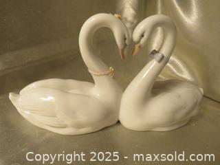 MaxSold Auction: **Lladro Endless Love Swans**  - Colorado Springs (Colorado, USA) SELLER MANAGED Estate Sale Online Auction - Mcnichols Court (CONDO)                  