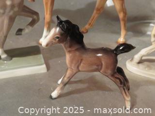 MaxSold Auction: **Pristine Vintage Beswick England Horses** - Colorado Springs (Colorado, USA) SELLER MANAGED Estate Sale Online Auction - Mcnichols Court (CONDO)                  