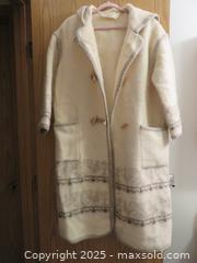 MaxSold Auction: **VINTAGE ALAFOSS ICEWOOL 100% Icelandic WOOL Cream Cardigan /Coat/Sweater** - Colorado Springs (Colorado, USA) SELLER MANAGED Estate Sale Online Auction - Mcnichols Court (CONDO)                  