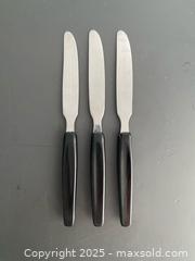 MaxSold Auction: Vintage Black Handle Stainless Cutlery Lot - Hamilton (Ontario, Canada) SELLER MANAGED Downsizing Online Auction - Napier Street