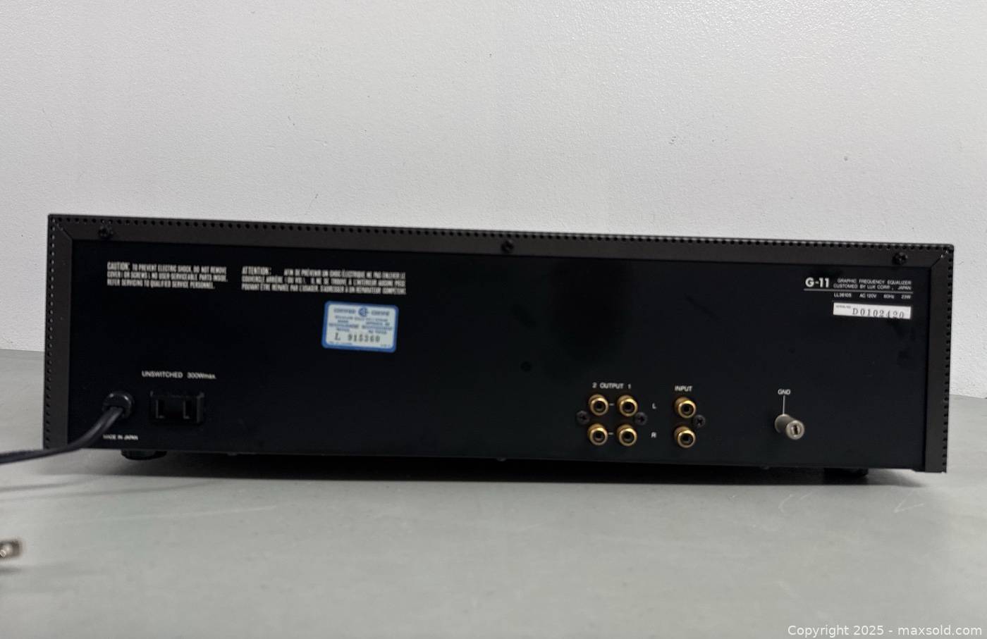 Luxman G-11 graphic frequency equalizer | Maxsold