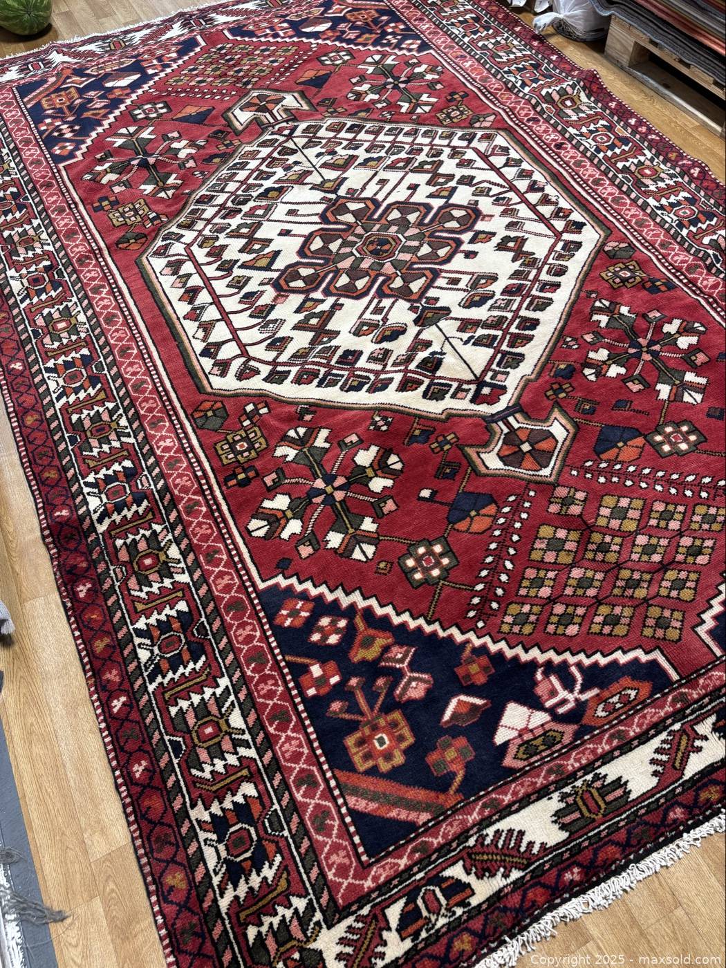 Reseller Rug Bid Gallery | Toronto (Ontario, Canada) SELLER MANAGED Reseller Online ...