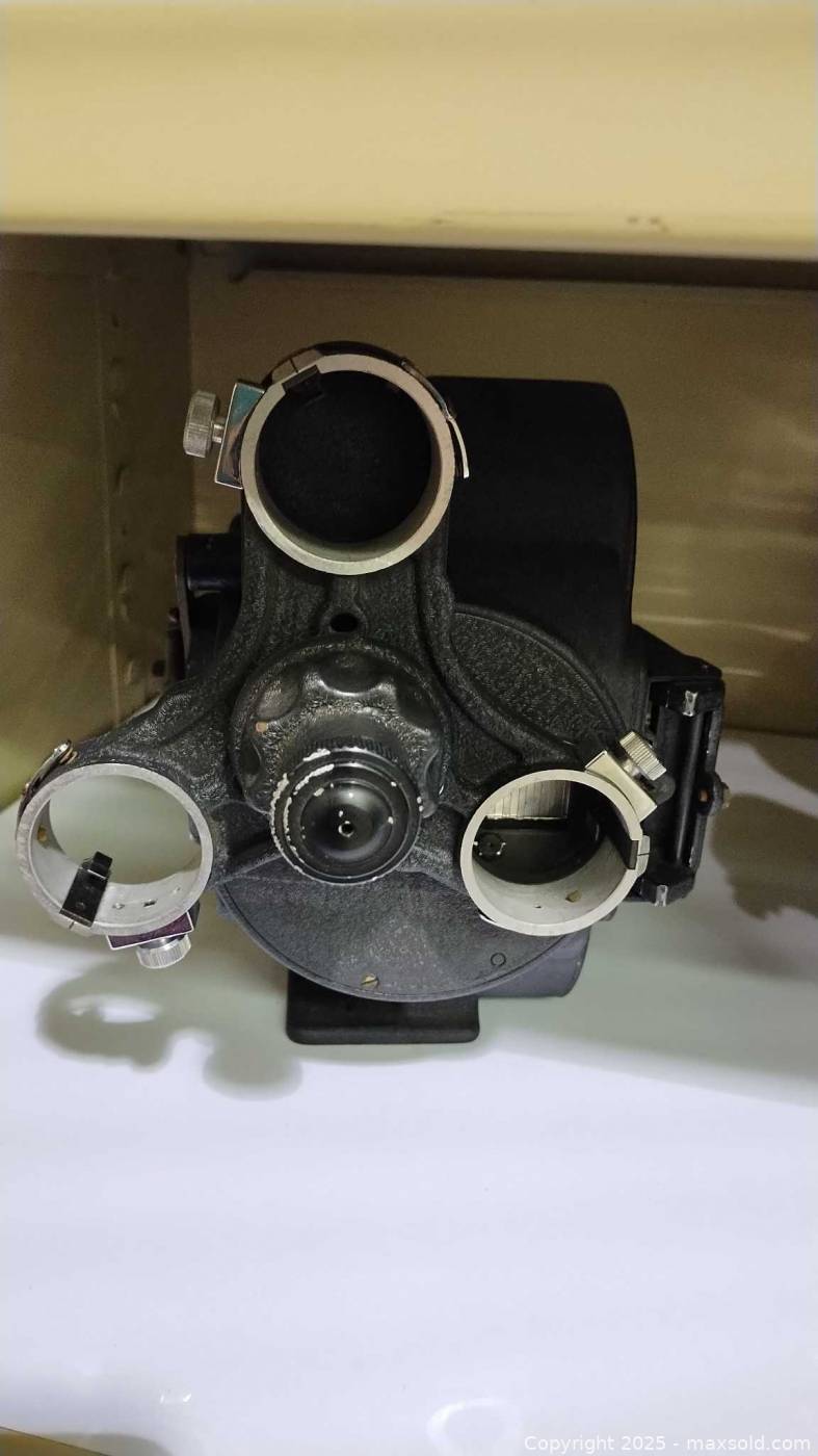 Bomb Camera Bell & Howell Type A-4A Bomb-Spotting Aircraft Camera (USAAF) B ...
