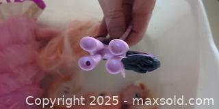 MaxSold Auction: A lot of five, My Little ponies - Plainville (Massachusetts, USA) SELLER MANAGED Downsizing Online Auction -  West Bacon Street