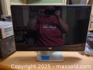 MaxSold Auction: HP 2009m20 inch lcd monitor  - Plainville (Massachusetts, USA) SELLER MANAGED Downsizing Online Auction -  West Bacon Street