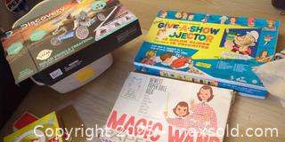 MaxSold Auction: Lot of 3 boxed vintage/retro toys & educational kits - Plainville (Massachusetts, USA) SELLER MANAGED Downsizing Online Auction -  West Bacon Street